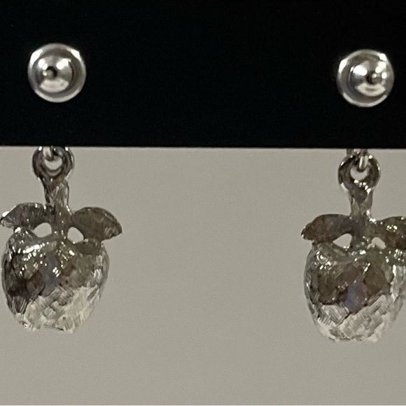 NWT Silver Overlay Apple Earrings - Picture 4 of 4